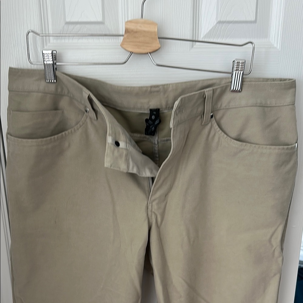 Lululemon ABC Men's Tan Pants S36